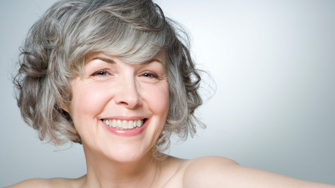 Invecchiamento dei capelli: cause e rimedi